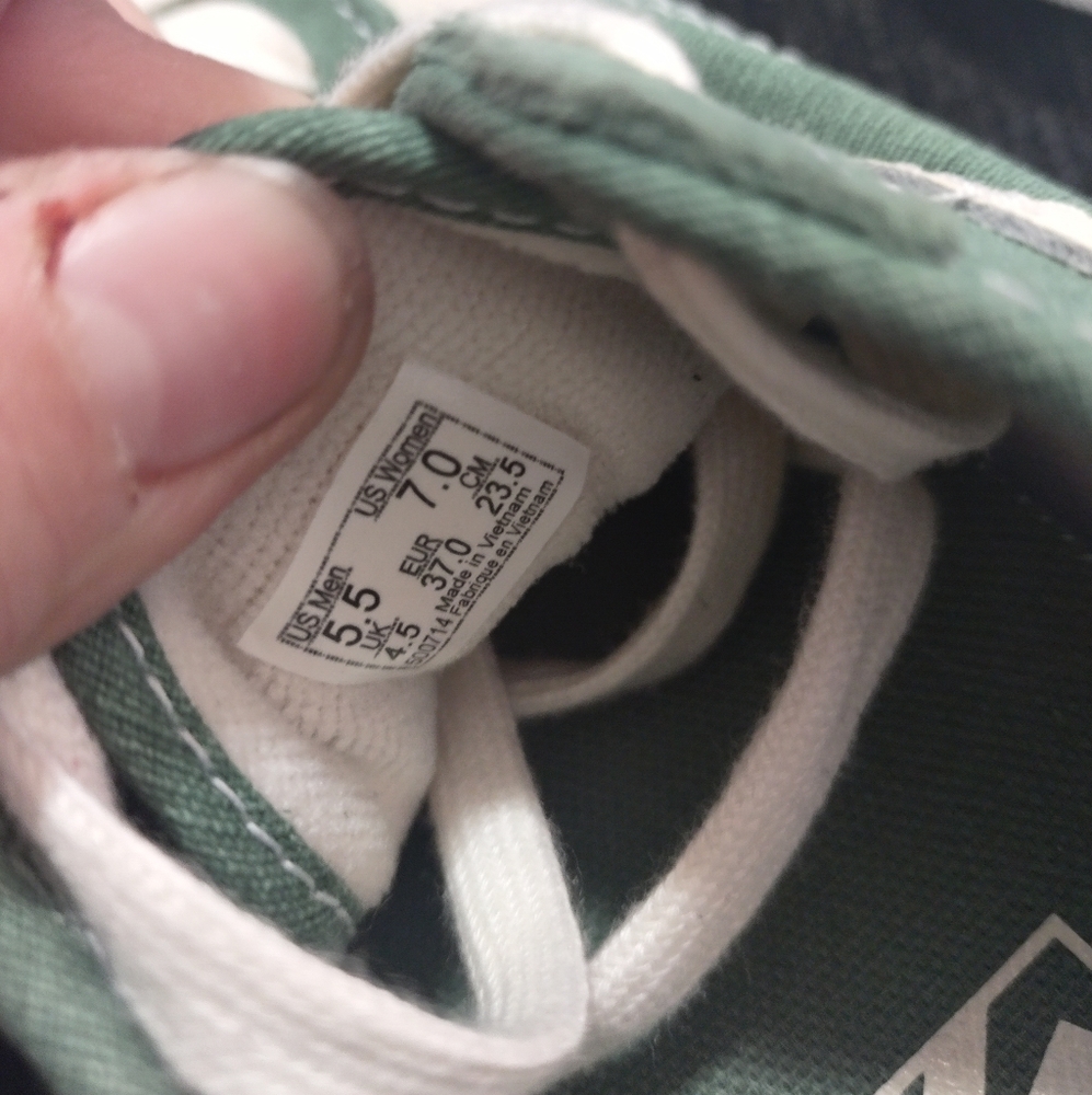 Vans - Picture 6 of 6